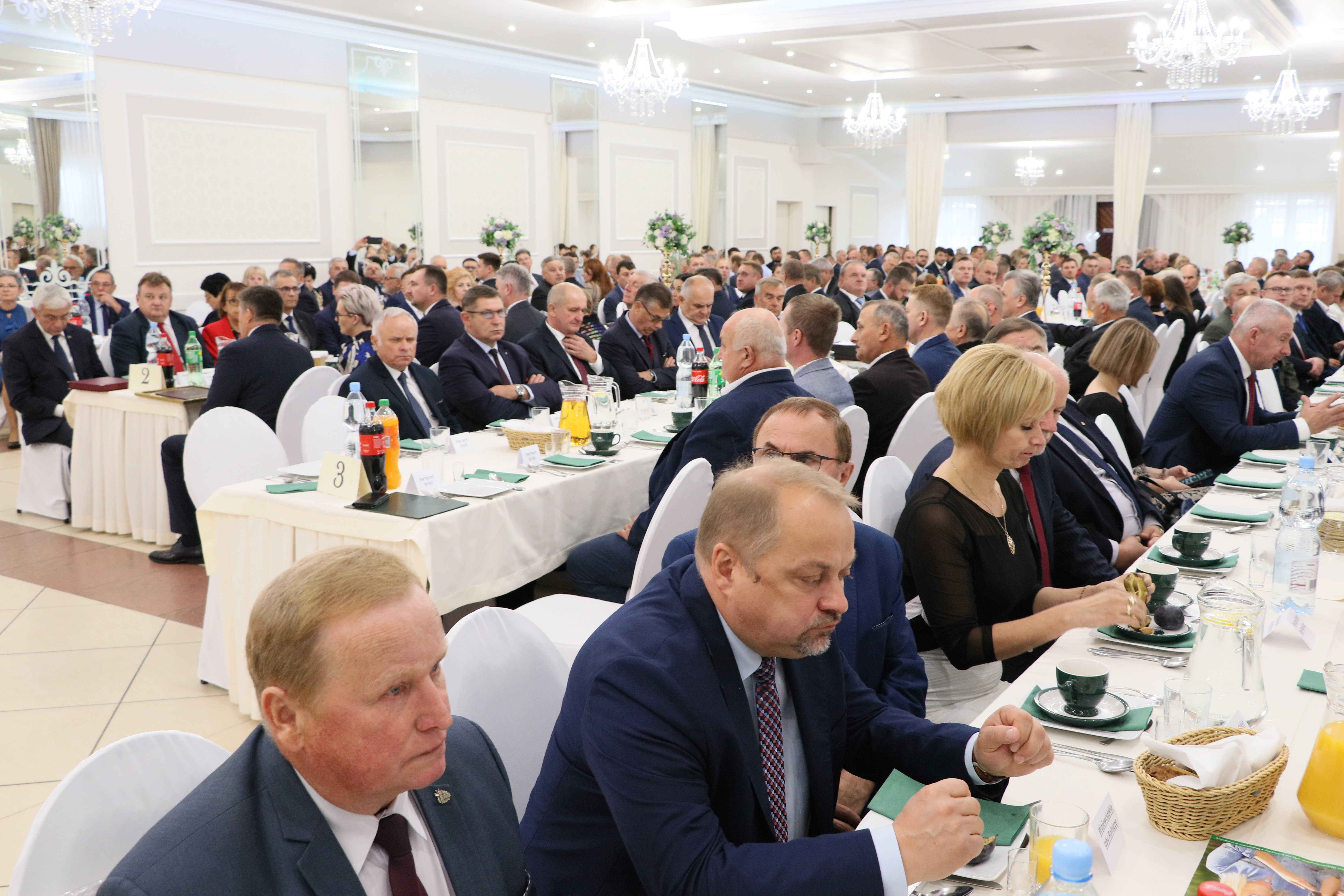 Licznie zebrani goście na uroczystości Jubileuszu 25-lecia Lubelskiej Izby Rolniczej w Czerniecówce w Wojciechowie.