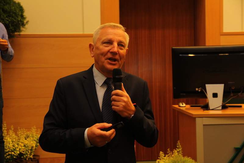 prof. Zygmunt Pejsak pomysłodawca corocznych spotkań całej branży w PIWet-PIB w Puławach