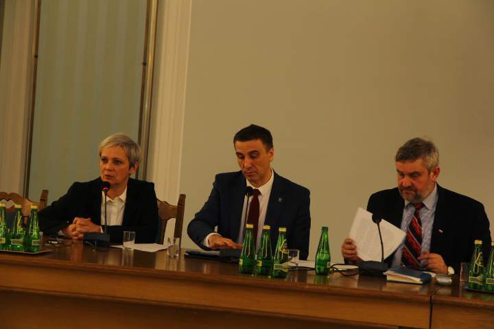 Prezydium Sejmowej Komisji Rolnictwa i Rozwoju Wsi. Od lewej: Dorota Niedziela, Jarosław Sachajko i Jan Krzysztof Ardanowski.