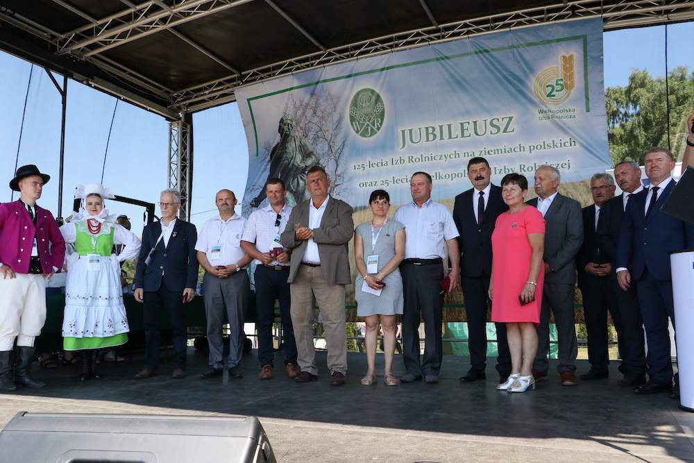 Część oficjalna jubileuszu, która była doskonałą okazją do uhonorowania najbardziej zasłużonych działaczy na rzecz Wielkopolskiej Izby Rolniczej i wielkopolskiego rolnictwa.