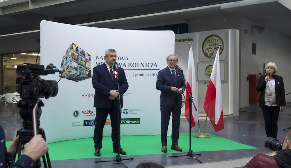 Minister rolnictwa Jan Krzysztof Ardanowski i prezes Międzynarodowych Targów Poznańskich Przemysław Trawa