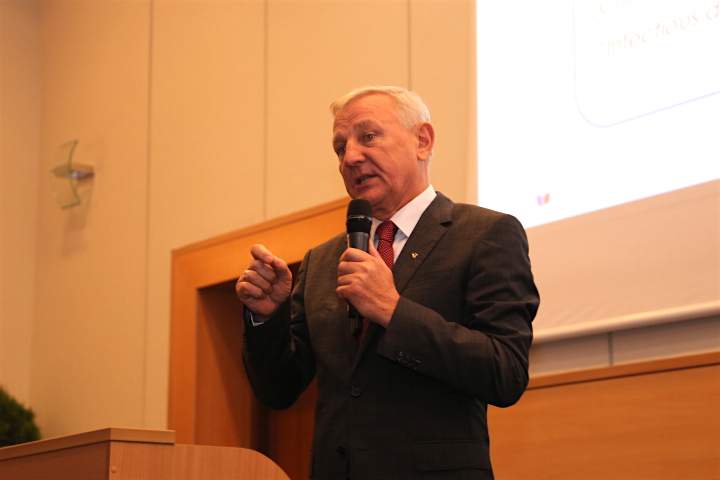 Dla prof. Zygmunta Pejsaka tegoroczna konferencja jest ostatnią, jako dla szefa Zakładu Chorób Świń w PIWet Puławy