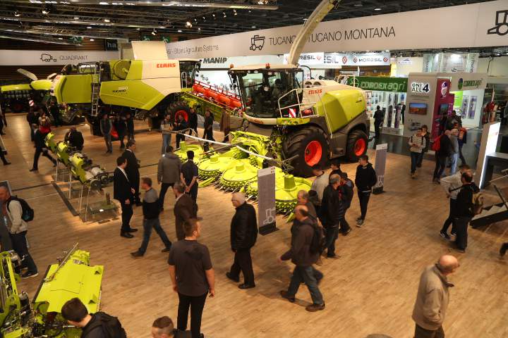 Claas oferuje 12 modeli sieczkarni Jaguar.