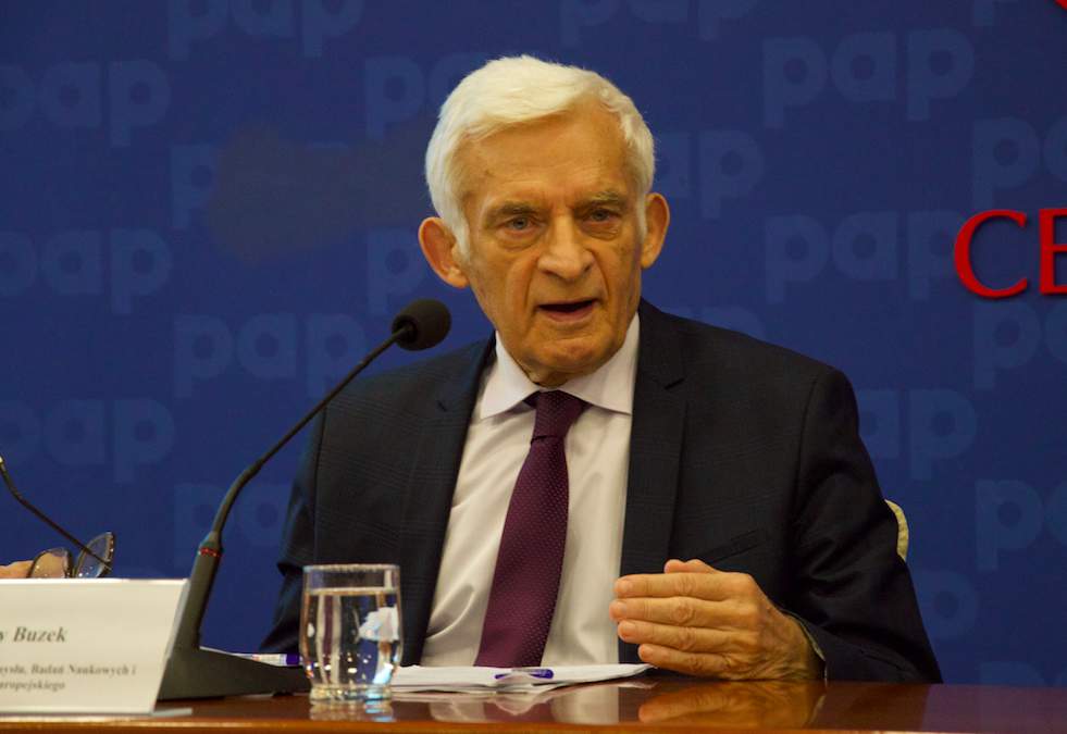 Jerzy Buzek, Przewodniczący Komisji ds. Przemysłu, Badań Naukowych i Energii Parlamentu Europejskiego, Przewodniczący Rady Programowej Fundacji EFRWP