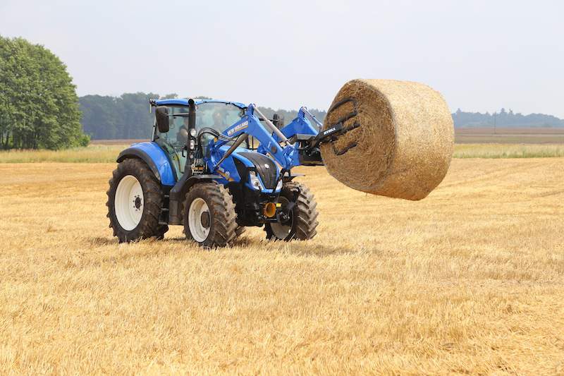 Nowy ciągnik New Holland T5.120 z ładowaczem.