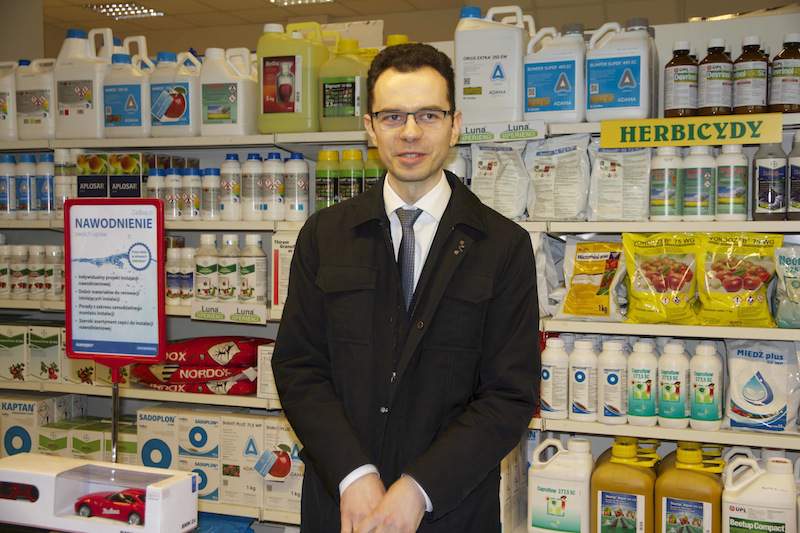 Piotr Barański Agrosimex w sklepie ze śor