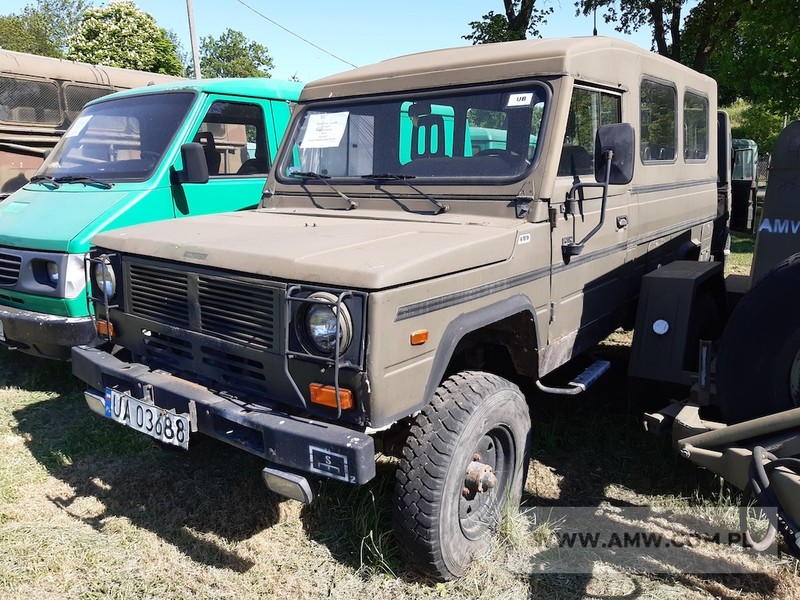 Samochód ciężarowo-osobowy wysokiej mobilności HONKER 2324 (wymontowany rozrusznik, rok produkcji: 1999, cena: 8 000 zł)