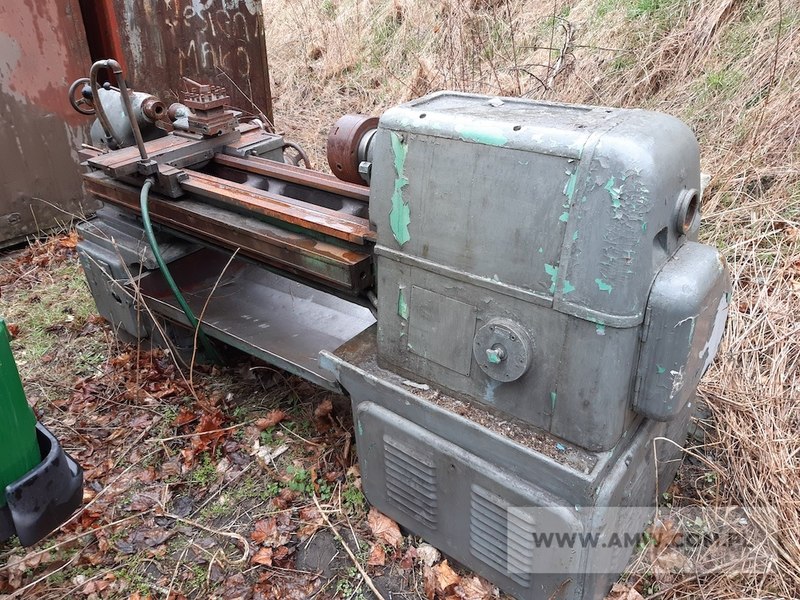 Tokarka uniwersalna szybka TUB-32 (rok produkcji: 1964, cena: 3 000 zł)