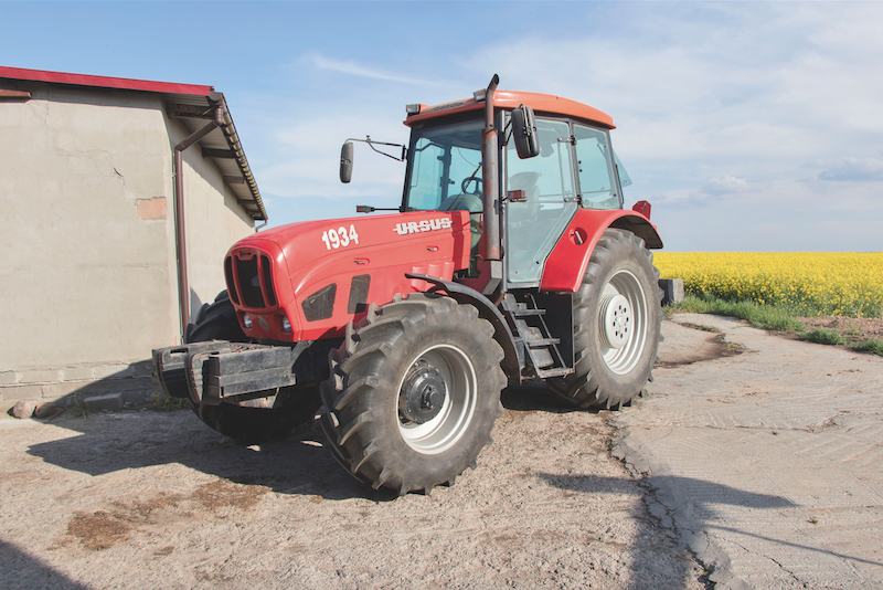 Pod koniec produkcji ciężkiej serii Ursusa w ofercie pojawia się najmocniejszy ciągnik, model 1934 z silnikiem o pojemności 7,2 l i o mocy 190 KM.