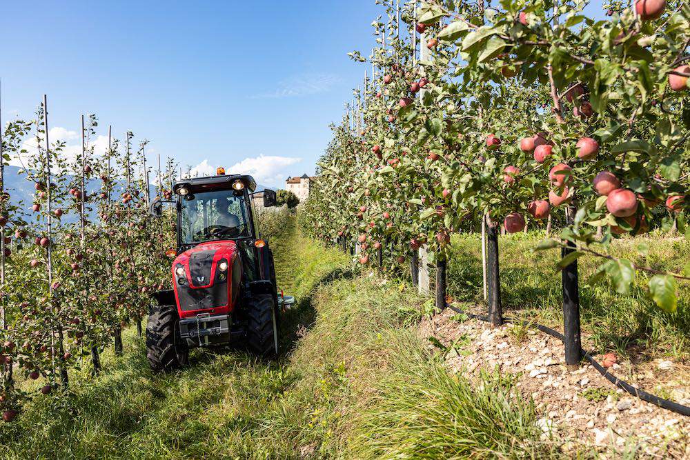 Valtra wprowadza na rynek traktory do pracy w sadzie, winnicy i w branży komunalnej