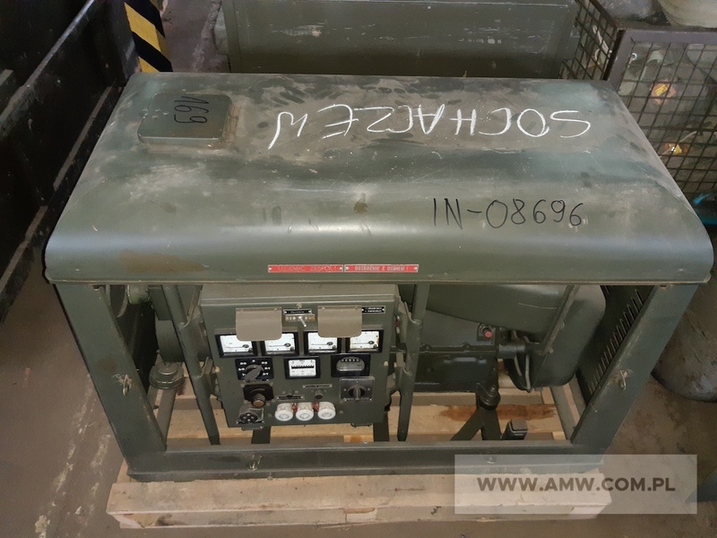Zespół spalinowo-elektryczny PAB-4-3/400/01/P1 (4 kW, 400 V, 50 Hz), bez wyposażenia (rok produkcji: 1983, cena: 1 700 zł)