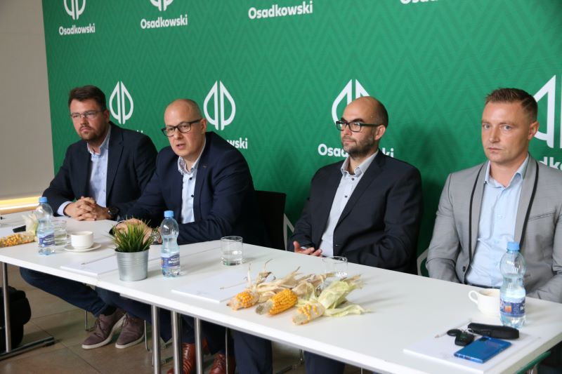 Konferencja prasowa podczas Zielonych Pól, od prawej Aleksander Wysocki, Bartosz Waniorek, Marcin Muchorowski i Marcin Kaczmarek.
