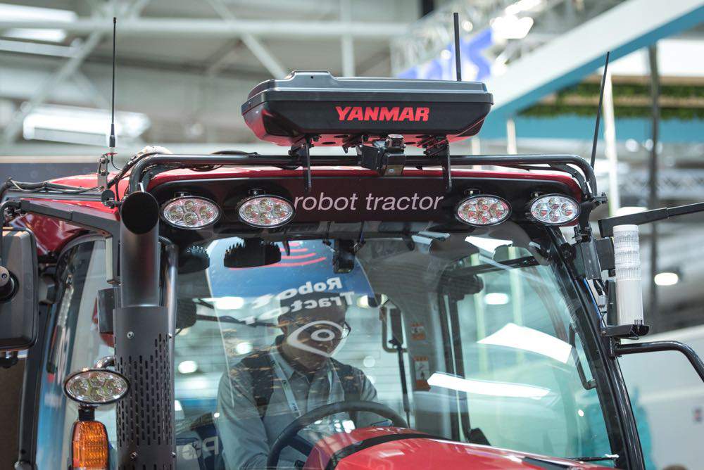 We współpracy z Uniwersytetem Hokkaido japońska firma Yanmar opracowała ciągnik-robot,