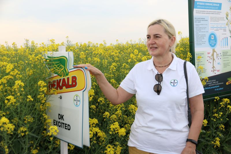 Dorota Muszyńska przy odmianie DK Excited.