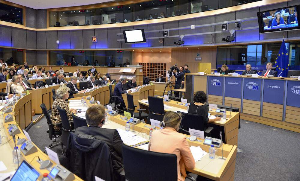 Eurodeputowani Parlamentu Europejskiego debatowali nad podpisaniem umowy CETA z Kanadą.