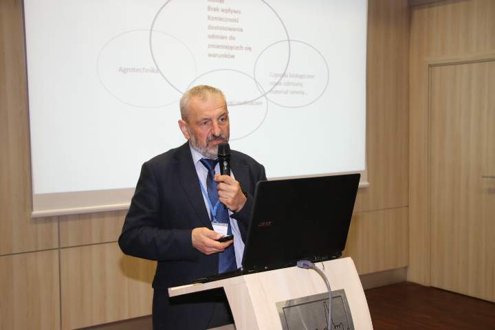 dr Tadeusz Oleksiak, IHAR–PIB