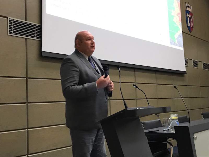 Dr Krzysztof Jażdżewski przekonuje, że stan dzików w Polsce jest mocno niedoszacowany, a największym zagrożeniem jest padlina pozostająca w lesie.