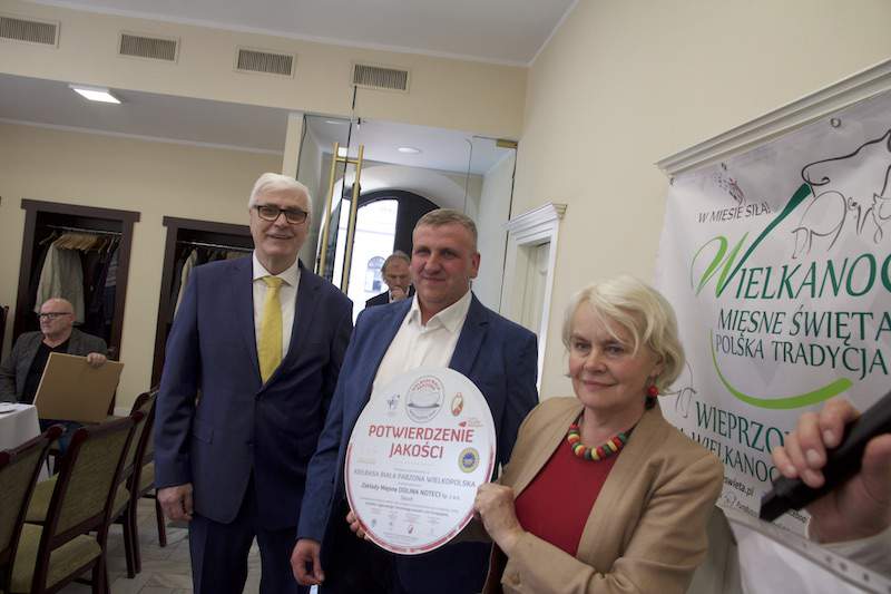 Swoje wyroby zaprezentowało ośmiu z dziesięciu producentów posiadających certyfikat jakości upoważniający ich do używania tej nazwy zastrzeżonej przez Unię Europejską znakiem Chronionego Oznaczenia Geograficznego.