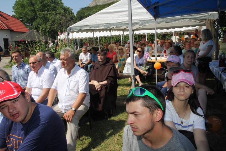 Na pikniku było około 300 osób