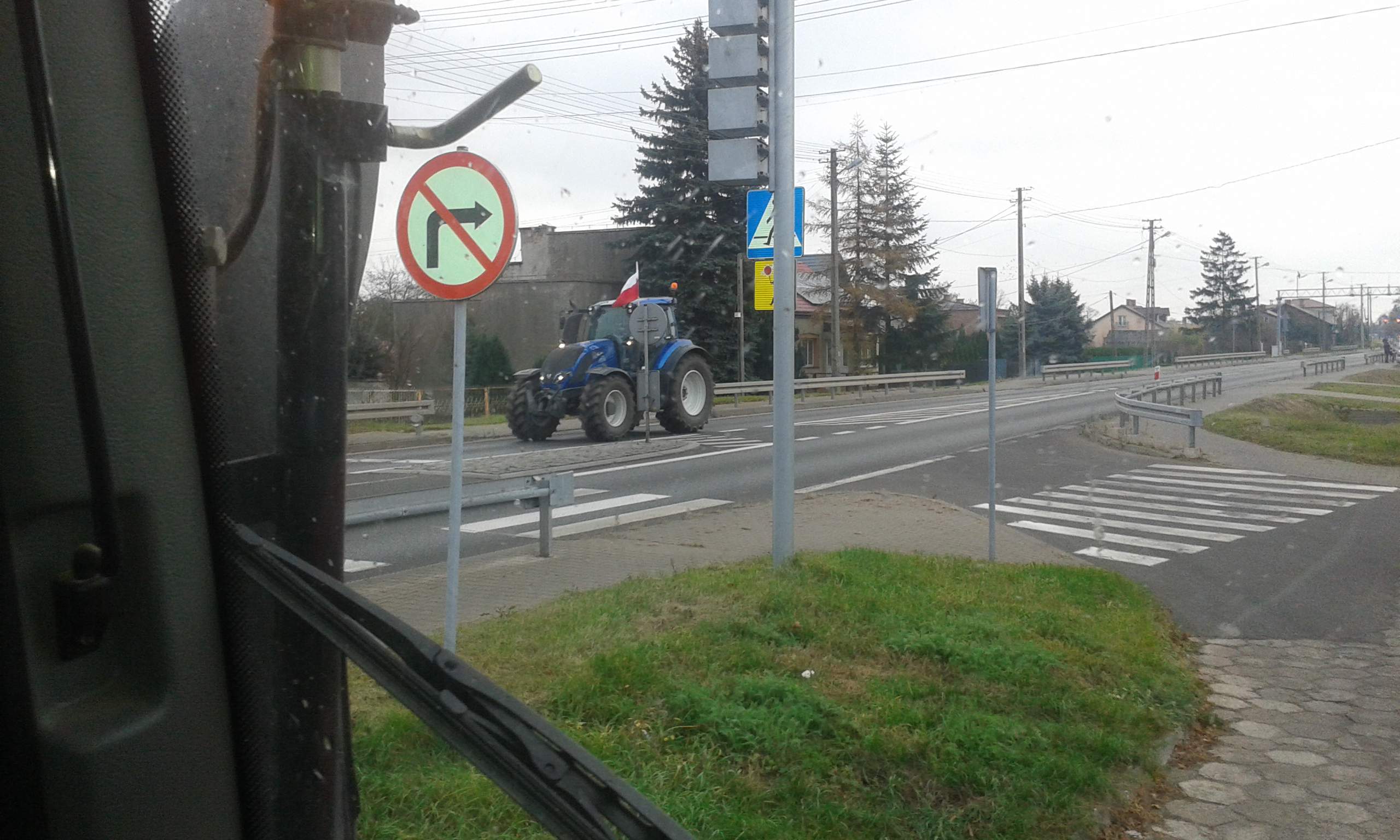 Protest rolników Agrounii trasa Błędowo - Łowicz