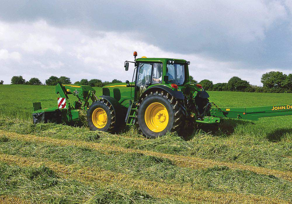 Szóstkę najbardziej popularnych używanych traktorów z rezultatem 89 rejestracji zamyka John Deere 6920.