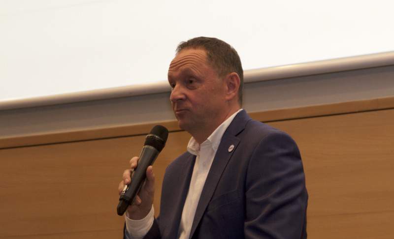 prof. Tomasz Stadejek omawiał podczas tegorocznego  IPVS zmienność genetyczną PRRS