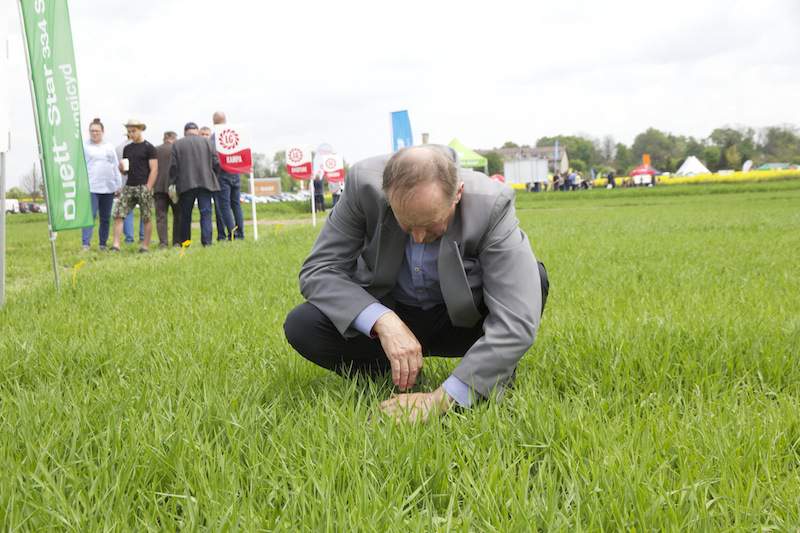 Uczestnicy warsztatów polowych Agro Akademii BASF