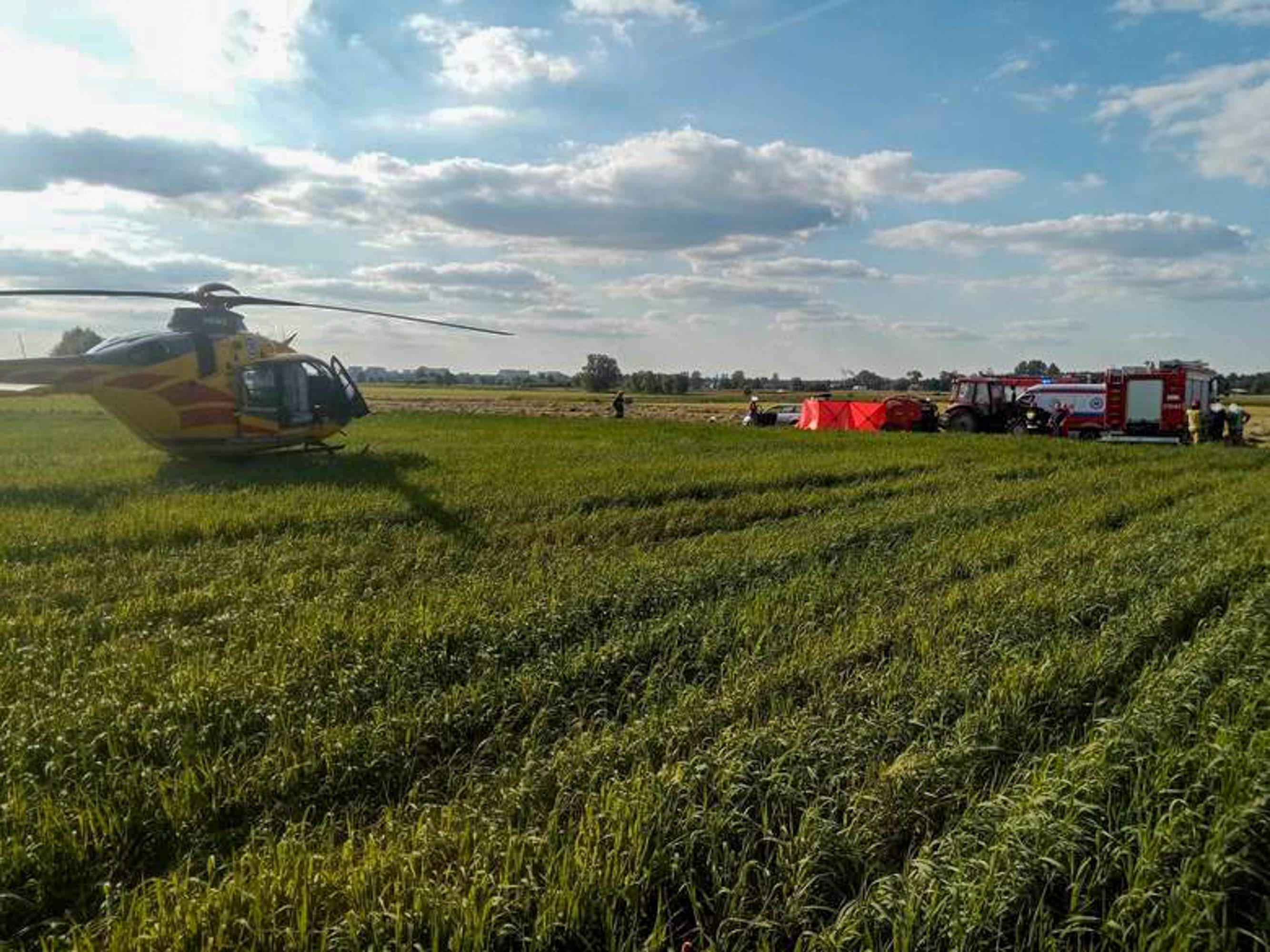 Wypadek na polu. Rolnik zmiażdżony przez prasę