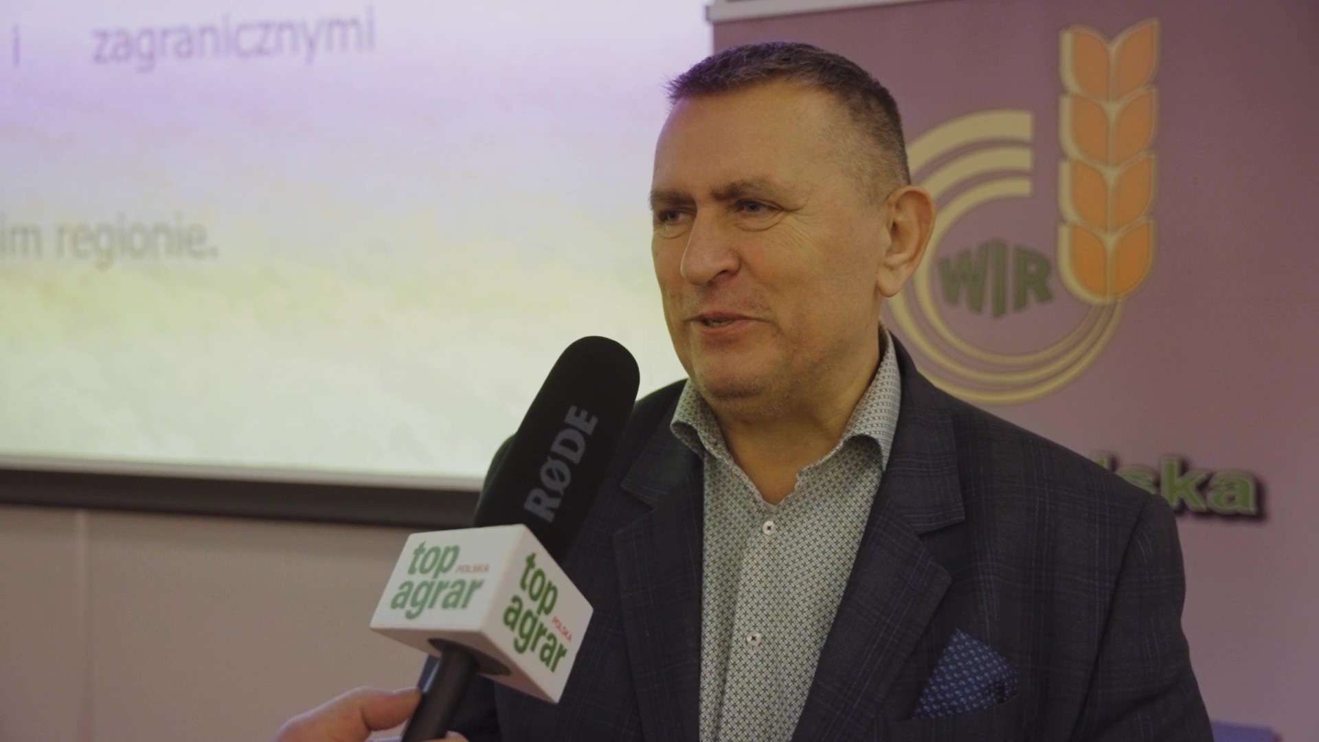 Podczas Targów Polagra Premiery 2023 odbył się Wielkopolski Dzień Młodego Rolnika organizowany przez Wielkopolską Izbę Rolniczą, Wielkopolski Ośrodek Doradztwa Rolniczego w Poznaniu oraz szkoły rolnicze z terenu Wielkopolski. Tuż przed rozpoczęciem tego spotkania rozmawialiśmy z prezesem WIR Piotrem Walkowskim zarówno o spotkaniu dla młodych rolników, jak też i o Wielkopolskich Forach Rolniczych, które rozpoczynają się 16 stycznia br. i odbędą się we wszystkich 31 powiatach w Wielkopolsce.