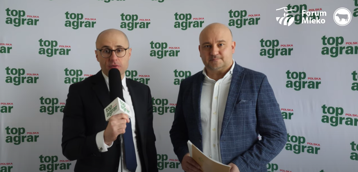 Podczas Forum Mleko red. Marcin Jajor miał okazję porozmawiać o tajnikach uprawy i zbioru lucerny. Przemysław Sowul z firmy Sowul&amp;Sowul w kilkuminutowym wywiadzie podał świetne wskazówki uprawy, zbioru i zakiszania lucerny. Co ile kosić lucernę, żeby uzyskać 20% białka? Jak lepiej ją siać – solo czy w mieszance i jak zakiszać, aby uzyskać wysoką wartość pokarmową dla bydła?